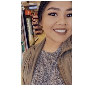 Meet your Posher, Araceli